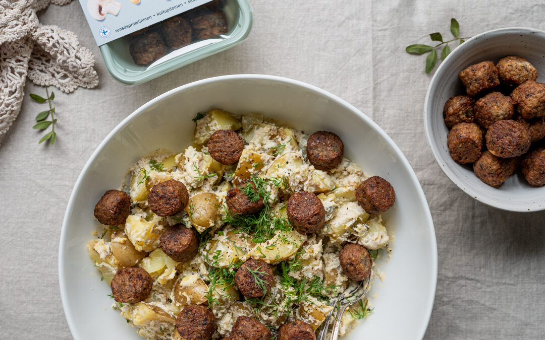 Perunasalaatti rapeilla pyöryköillä